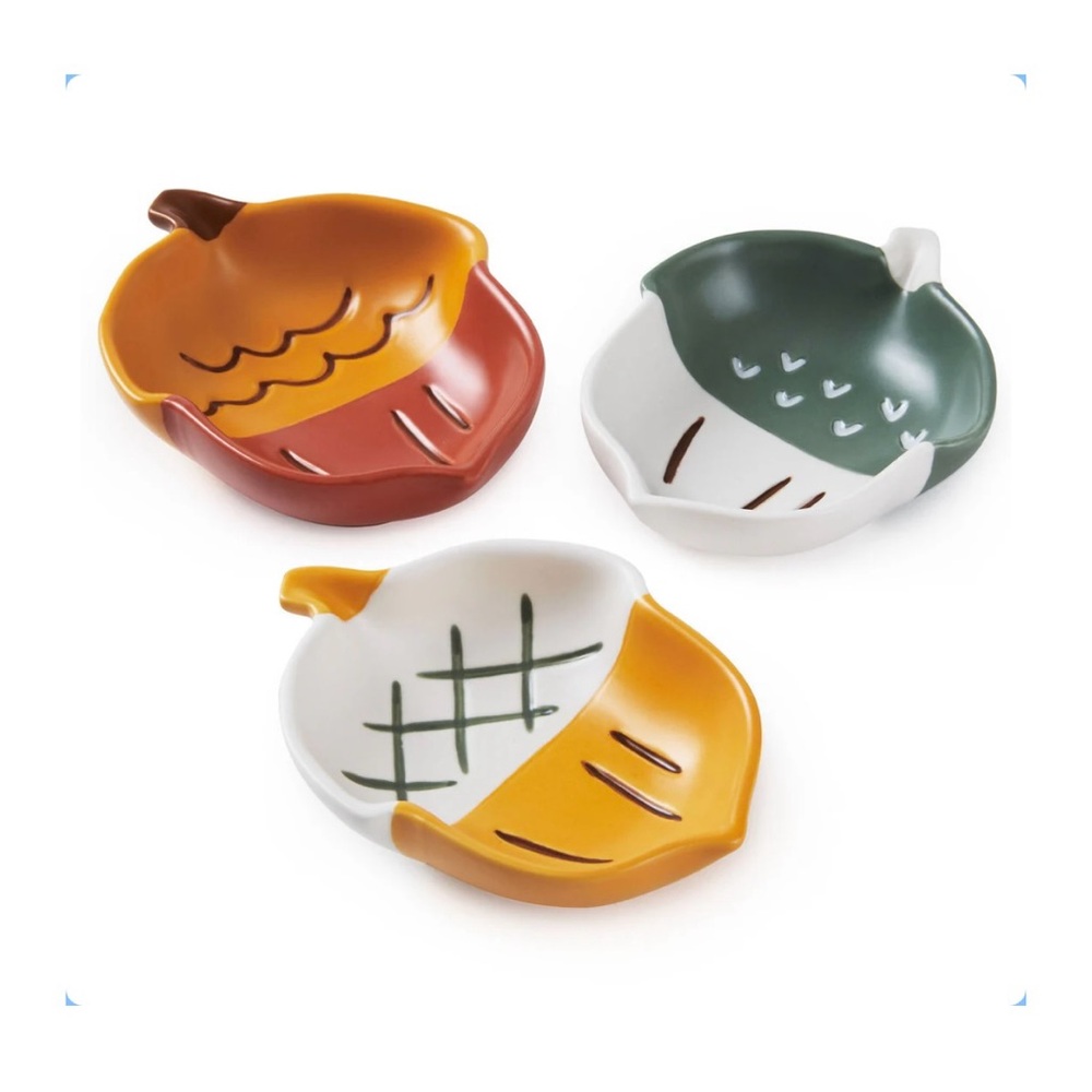 Hallmark Autumn Acorns Stacking Bowls, Set of 3 Brand New
